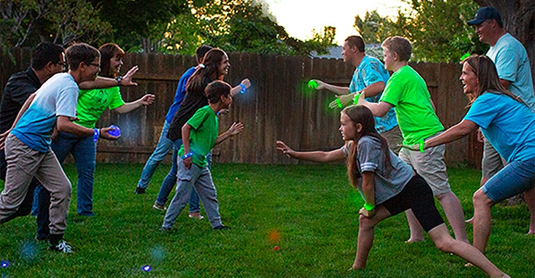 Starlux Redux Captura la Bandera Brillante en la Oscuridad