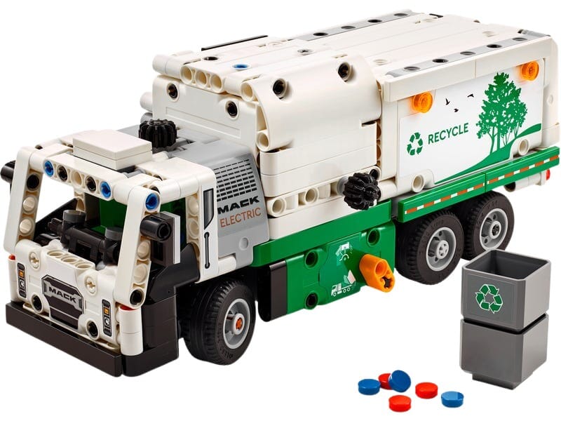 Mack Electric Garbage Truck