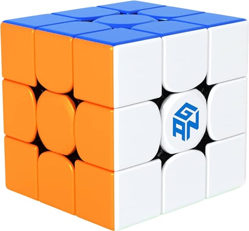 Cubo de Velocidad GAN con Giro Suave y Preciso