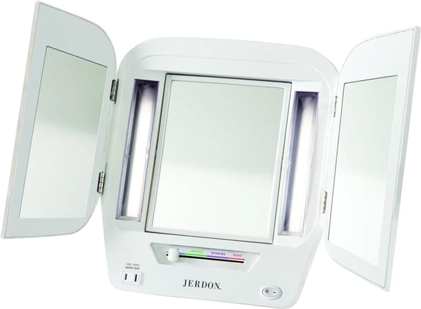 Espejo de maquillaje triple con luz y aumento